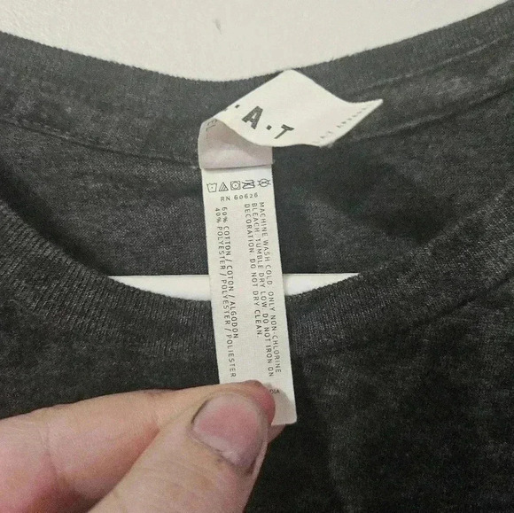 Mama short sleeve cheetah print short sleeve tee! - Picture 2 of 5